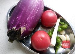 家常西红柿炒茄子的做法图解1