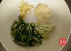 香芹虾仁的做法图解3