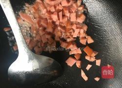 烤肠炒四季豆的做法图解5