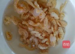 芹菜虾米的做法图解2