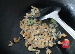 芹菜虾米的做法图解3
