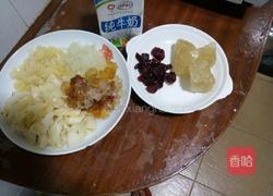 牛奶炖花胶的做法图解1