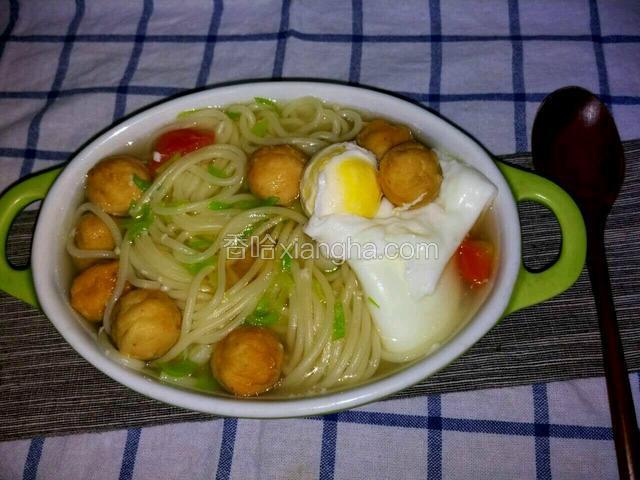 鱼丸鸡蛋长寿面