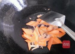 豆腐干炒洋葱胡萝卜片的做法图解8