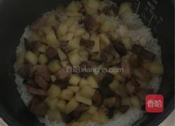 土豆腊肉焖大米饭的做法图解11