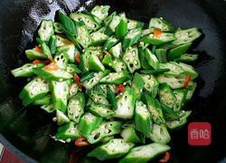 秋葵炒鸡蛋的做法图解5