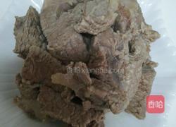 土豆烧牛肉的做法图解2