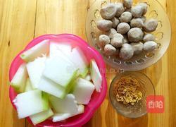 肉丸虾米冬瓜汤的做法图解2