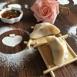 猪肉三鲜大馅水饺的做法[图]