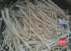 炸金针菇的做法图解2