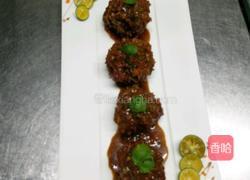 红烧狮子头家常版的做法图解15