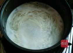 葱油鸡蛋面的做法图解3