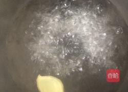 嫩豆腐花咸菜汤的做法图解2