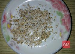 芝麻椒盐花卷的做法图解4