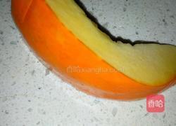 冰糖蜂蜜南瓜的做法图解1