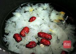 百合莲子银耳羹的做法图解5