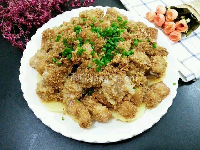粉蒸土豆五花肉