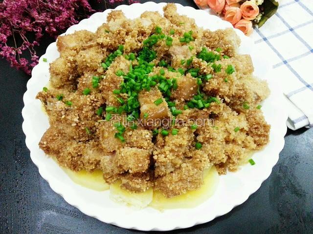 撒点葱花，摆盘