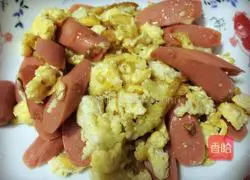 Illustration of how to make ham and egg fried noodles 3