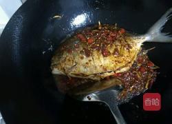 红烧鲳鱼的做法图解7