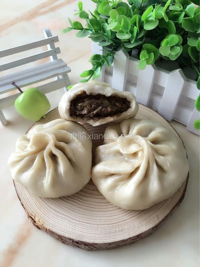 香喷喷的茄子包就可以开吃啦！