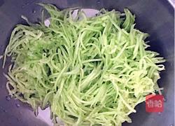 《鲜虾青瓜烙》的做法图解4