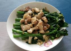 五花肉炒芥兰