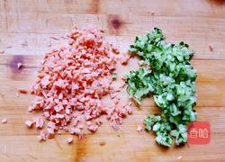 黄瓜火腿鸡蛋饼的做法图解2