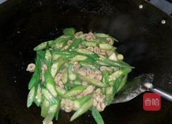 猪粉肠炒六棱豆的做法图解6