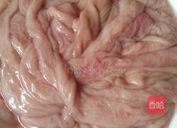 蜂蜜莲子小肠汤的做法图解1