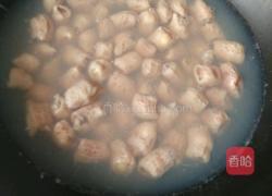 蜂蜜莲子小肠汤的做法图解5