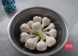 糖醋蒜的做法图解1