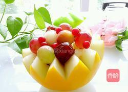 伊丽莎白水果拼盘的做法图解3