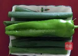 农家菜辣椒鸡蛋焖子(也叫鸡蛋酱)拌茄子土豆的做法图解2