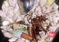 红烧肥肠的做法图解6