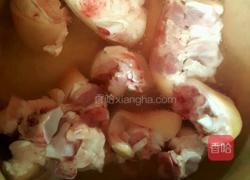 玫瑰猪蹄煲的做法图解2