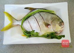 清蒸鲳鱼的做法图解3