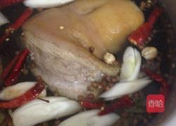 卤猪肘的做法图解5