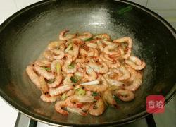 姜葱炒基围虾的做法图解5