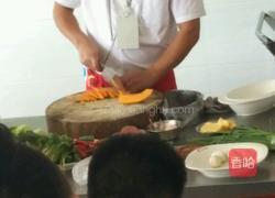 鱼肉狮子头的做法图解5