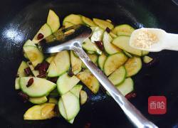 酸辣西葫芦的做法图解7