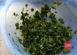 虾仁空心菜包子的做法图解3