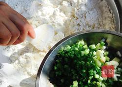 酥炸虾饼的做法图解2