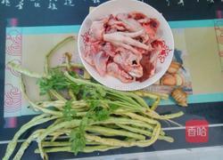 豆角煨鸡的做法图解1