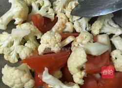 西红柿煮花菜的做法图解4