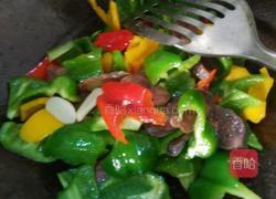 彩椒炒香肠的做法图解5