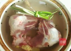 筒子骨煲娃娃菜的做法图解2