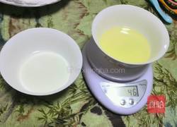 中空戚风蛋糕8寸加厚的做法图解4