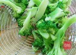 西兰花虾仁粥的做法图解5