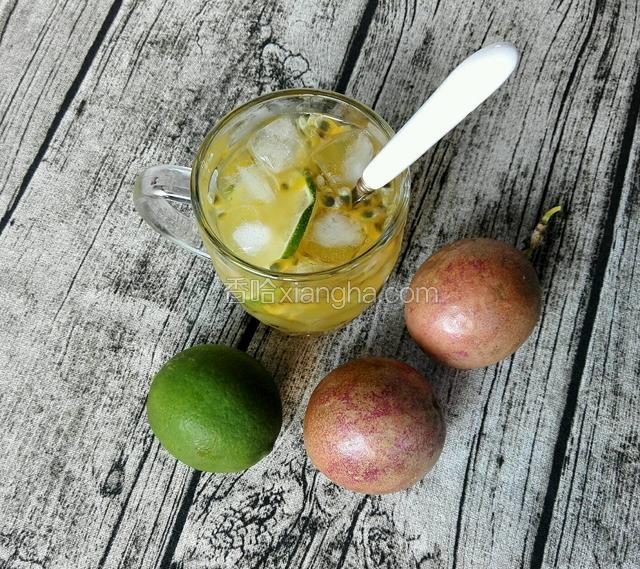 蜂蜜青柠百香果茶